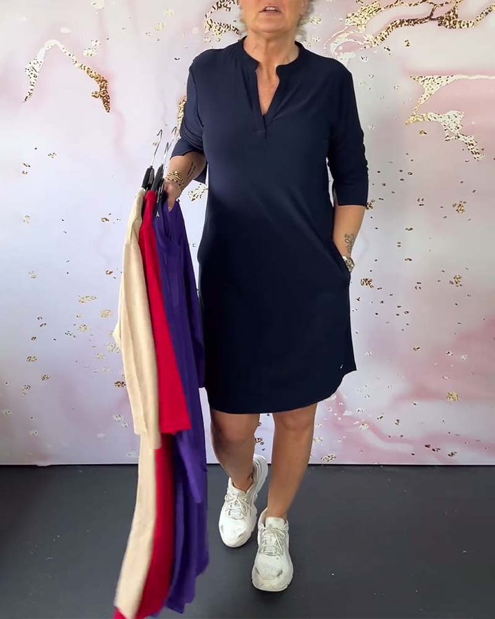 Hanneke™ | Robe unie avec décolleté en V
