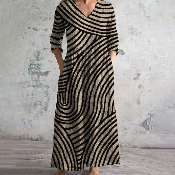 Annora™ | Robe Rayée Chic